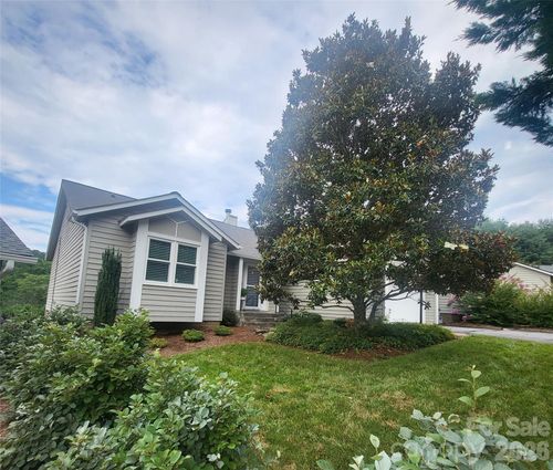 35 Cedarcliff Cir, Asheville, NC, 28803-9541 | Card Image