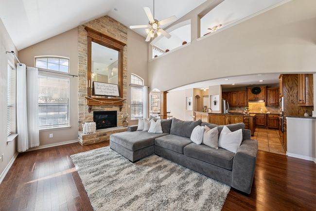 2018 Spring Creek Dr, House other with 5 bedrooms, 4 bathrooms and null parking in Midlothian TX | Image 6
