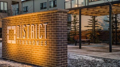 834 81 Street Sw, Calgary, AB, T3H6B1 | Card Image