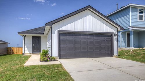 107 Howard Dr, Maxwell, TX, 78656-2129 | Card Image