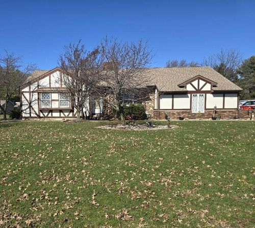 12900 Walnut Hill Dr, Lakeville, IN, 46536-9611 | Card Image