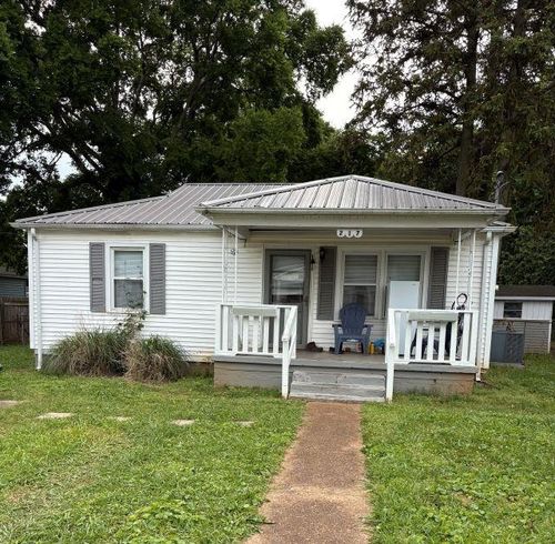 217 Lewis St, Muscle Shoals, AL, 35661-1631 | Card Image