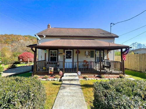 52 Burnt Rd, Rosman, NC, 28772-0228 | Card Image