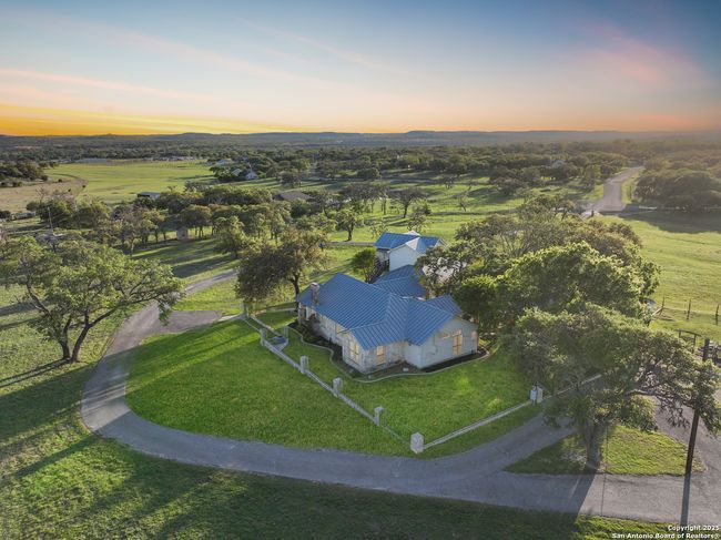 70 Cleo Ln, House other with 4 bedrooms, 4 bathrooms and null parking in Boerne TX | Image 93