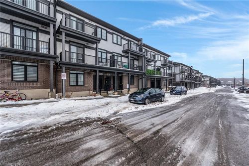 52 Wheat Lane, Kitchener, ON, N2R0R6 | Card Image