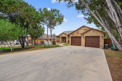 4 Redwood Cir, Wimberley, TX, 78676-2806 | Card Image