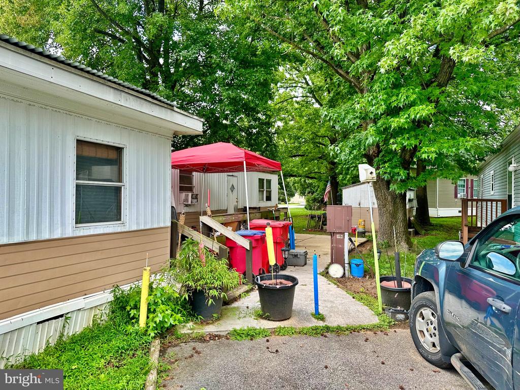 Residential in BREINIGSVILLE 4