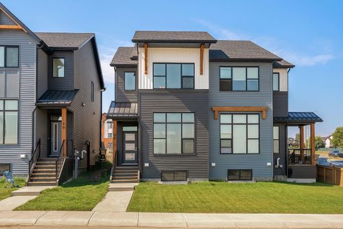 28 Tillotson Loop, Okotoks, AB, T1S1S5 | Card Image