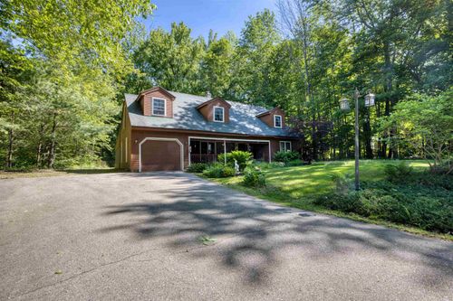 41 Captain Lovewell Ln, Center Ossipee, NH, 03814-6211 | Card Image
