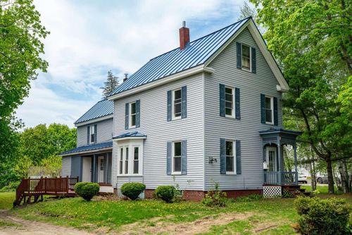 172 Highland Avenue, Gardiner, ME, 04345 | Card Image