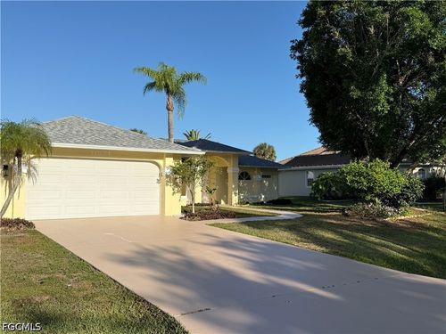 11574 Royal Tee Cir, CAPE CORAL, FL, 33991-7512 | Card Image