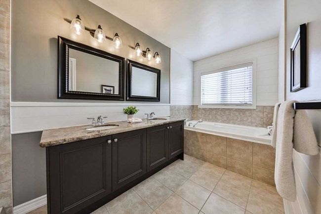 244 Mclaughlin Ave, House other with 4 bedrooms, 5 bathrooms and 6 parking in Milton ON | Image 17