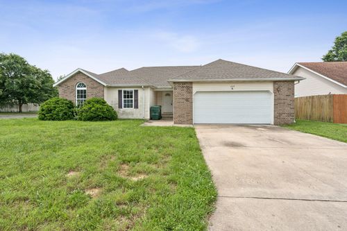 1113 Woodland Rdg, Monett, MO, 65708-6138 | Card Image