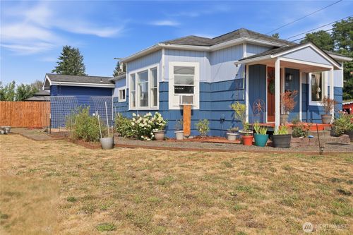 203 S Academy St, Montesano, WA, 98563-3807 | Card Image
