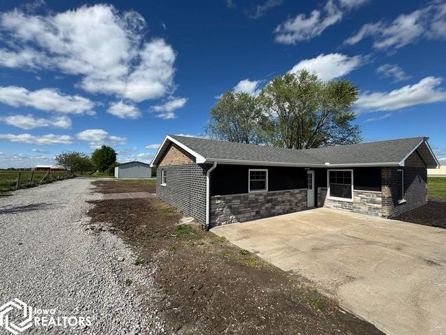 19229 Highway 5, Home with 4 bedrooms, 2 bathrooms and 2 parking in Centerville IA | Image 10