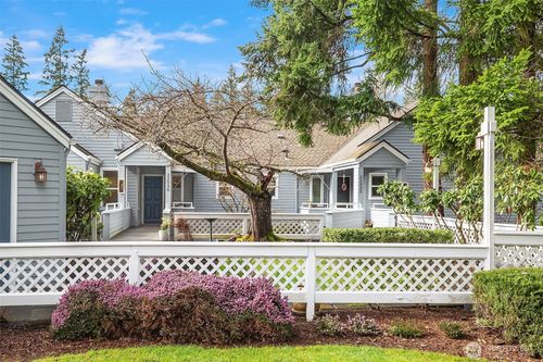 22030 Se 40th Court, Issaquah, WA, 98029 | Card Image