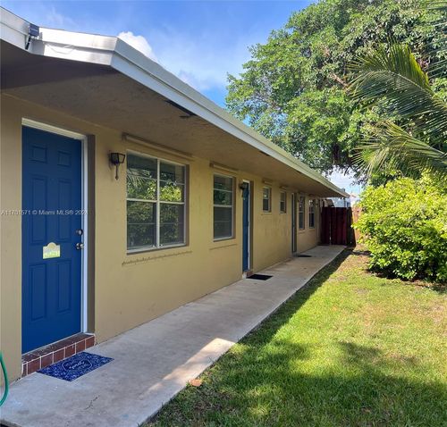 5639-5641 Lincoln St, Hollywood, FL, 33021 | Card Image