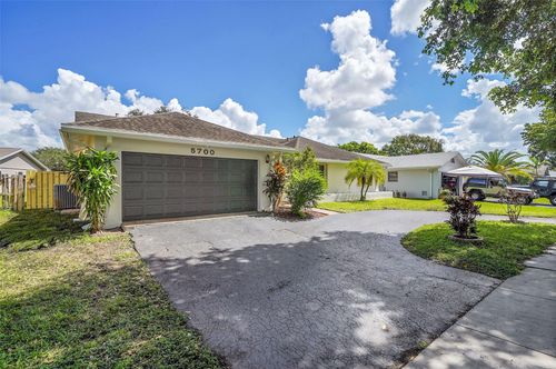 5700 Sw 120th Ave, Cooper City, FL, 33330-3325 | Card Image