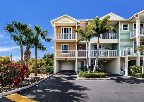 3202 Mangrove Point Drive, RUSKIN, FL, 33570 | Card Image