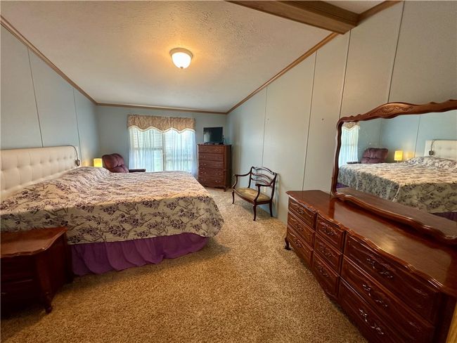 20 Stoneridge Ln, House other with 3 bedrooms, 2 bathrooms and 2 parking in Grove City PA | Image 6