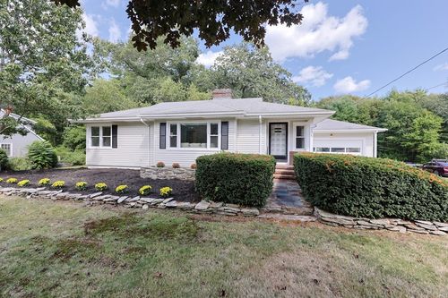 256 S Main St, Hopedale, MA, 01747-1415 | Card Image