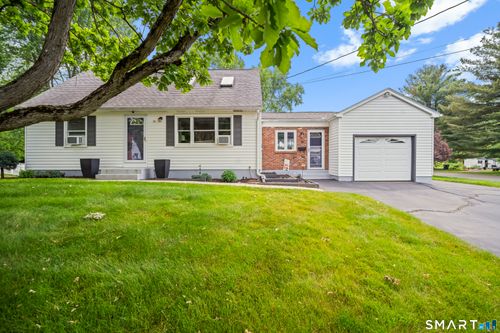 18 Bess Road, Enfield, CT, 06082 | Card Image