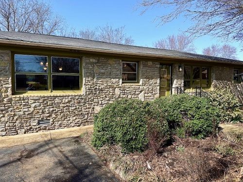 124 Terry Ave, Fayetteville, TN, 37334-7218 | Card Image