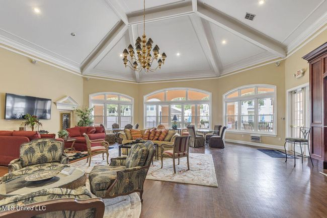 Clubhouse | Image 42