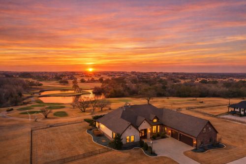 125 Signature Ct, Weatherford, TX, 76087-4078 | Card Image