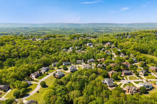 2227 Bay Pointe Dr, House other with 5 bedrooms, 3 bathrooms and null parking in Hixson TN | Image 38