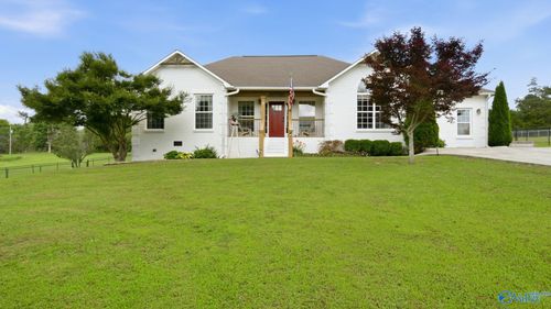 40 Sydney Dr, Scottsboro, AL, 35769-9513 | Card Image
