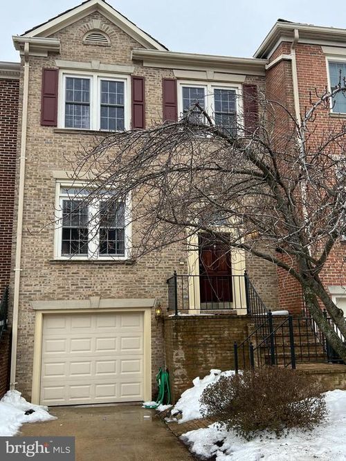 3935 Barcroft Mews Ct, FALLS CHURCH, VA, 22041-1236 | Card Image