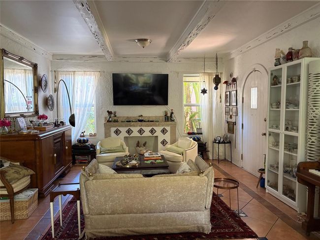 3767 Royal Palm Ave, House other with 5 bedrooms, 3 bathrooms and null parking in Miami Beach FL | Image 5
