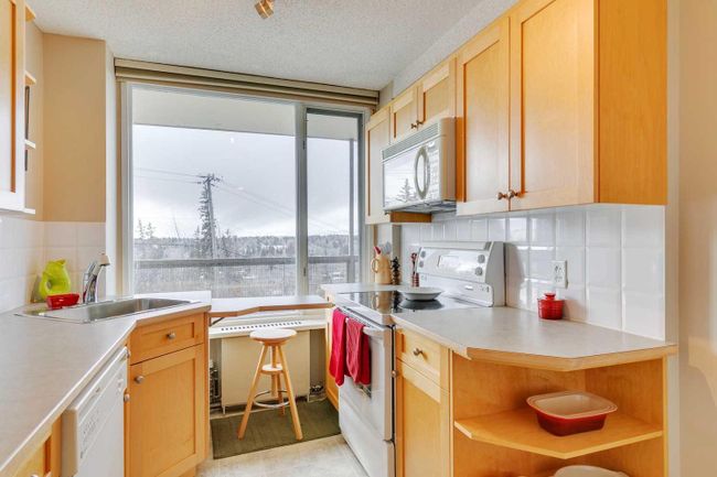 307 - 3339 Rideau Place Sw, Home with 2 bedrooms, 1 bathrooms and 1 parking in Calgary AB | Image 12