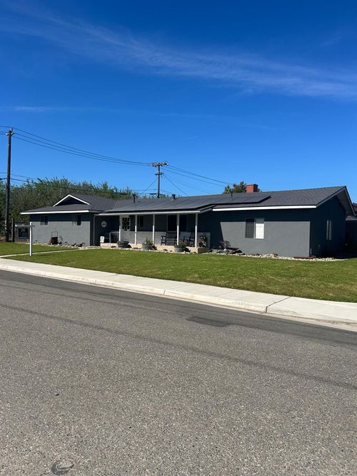1500 Walnut Street, Oakdale, CA, 95361 | Card Image
