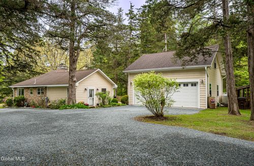 431 Onesquethaw Creek Rd, Feura Bush, NY, 12067-2031 | Card Image