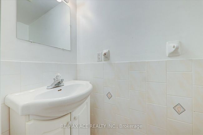 62 Saffron Cres, House other with 6 bedrooms, 5 bathrooms and 4 parking in Brampton ON | Image 41