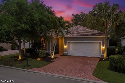 219 Glen Eagle Cir, NAPLES, FL, 34104-5716 | Card Image