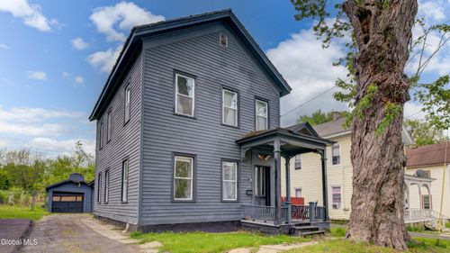 10 Gilbert St, Johnstown, NY, 12095-2326 | Card Image