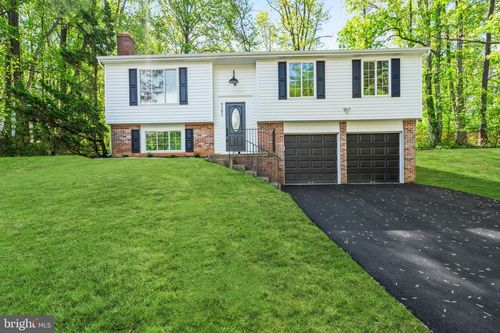 9203 Fox Lair Dr, BURKE, VA, 22015-2006 | Card Image
