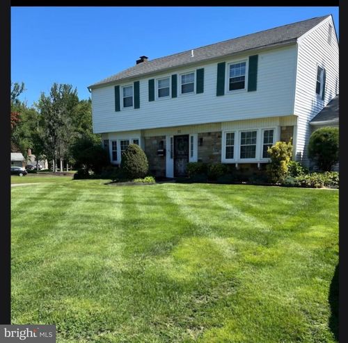 33 Timber Ln, Willingboro, NJ, 08046-3825 | Card Image