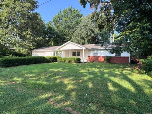 1024 Maple Street, Mountain Home, AR, 72653 | Card Image