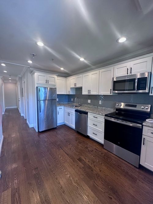 3-39 W Walnut Park, Boston, MA, 02119 | Card Image