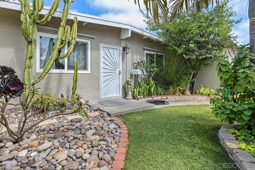 4645 Coconino Way, San Diego, CA, 92117-2613 | Card Image