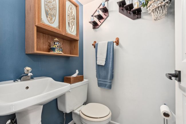 230 Ridgefield Ln, House other with 3 bedrooms, 3 bathrooms and 2 parking in Naperville IL | Image 13