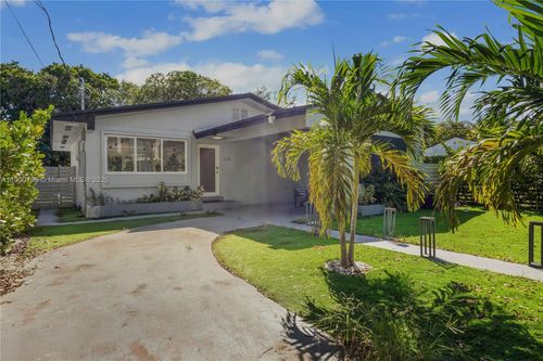 270 Nw 50th St, Miami, FL, 33127-2151 | Card Image