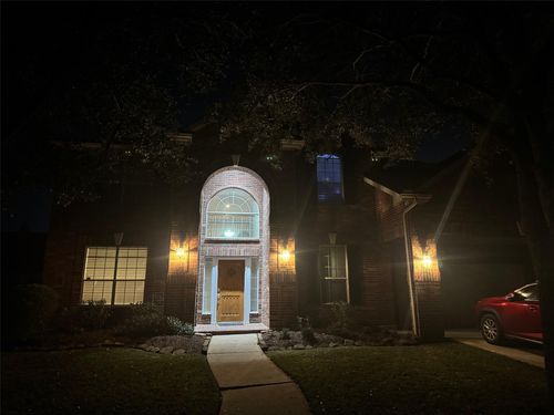 105 Hawke Bay Lane, Friendswood, TX, 77546 | Card Image