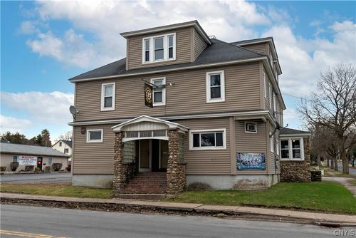 471 Main St, New York Mills, NY, 13417-1460 | Card Image
