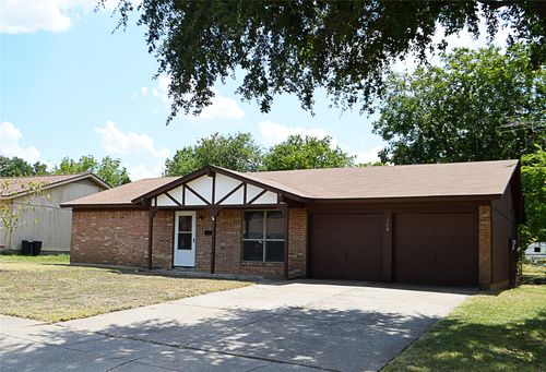 309 Quail Creek Dr, Crowley, TX, 76036-2211 | Card Image