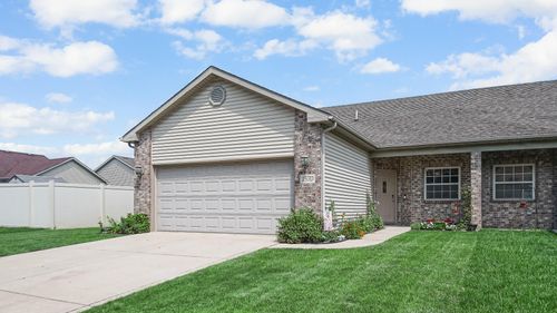 1570 56th Pl, Hobart, IN, 46342-5643 | Card Image
